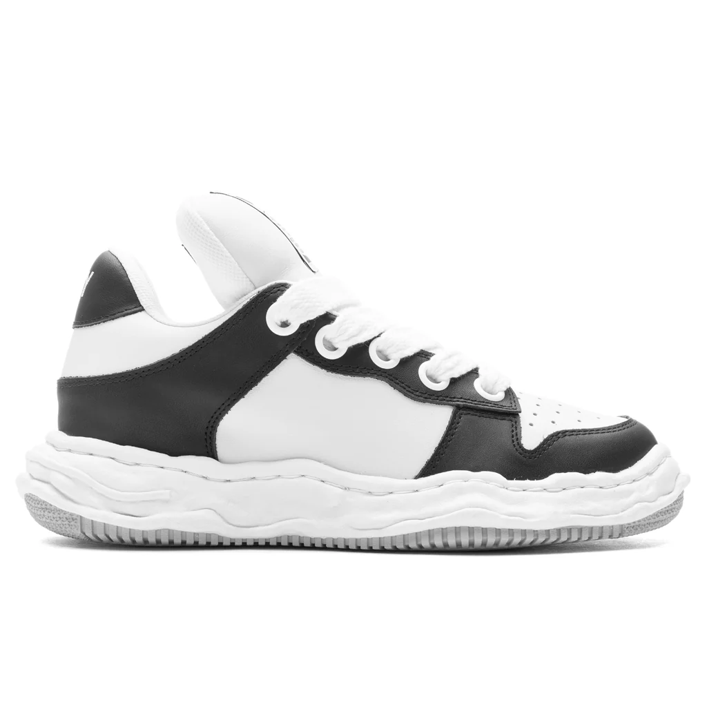 MIHARA YASUHIRO Wayne Low Top Sneakers - Black/White