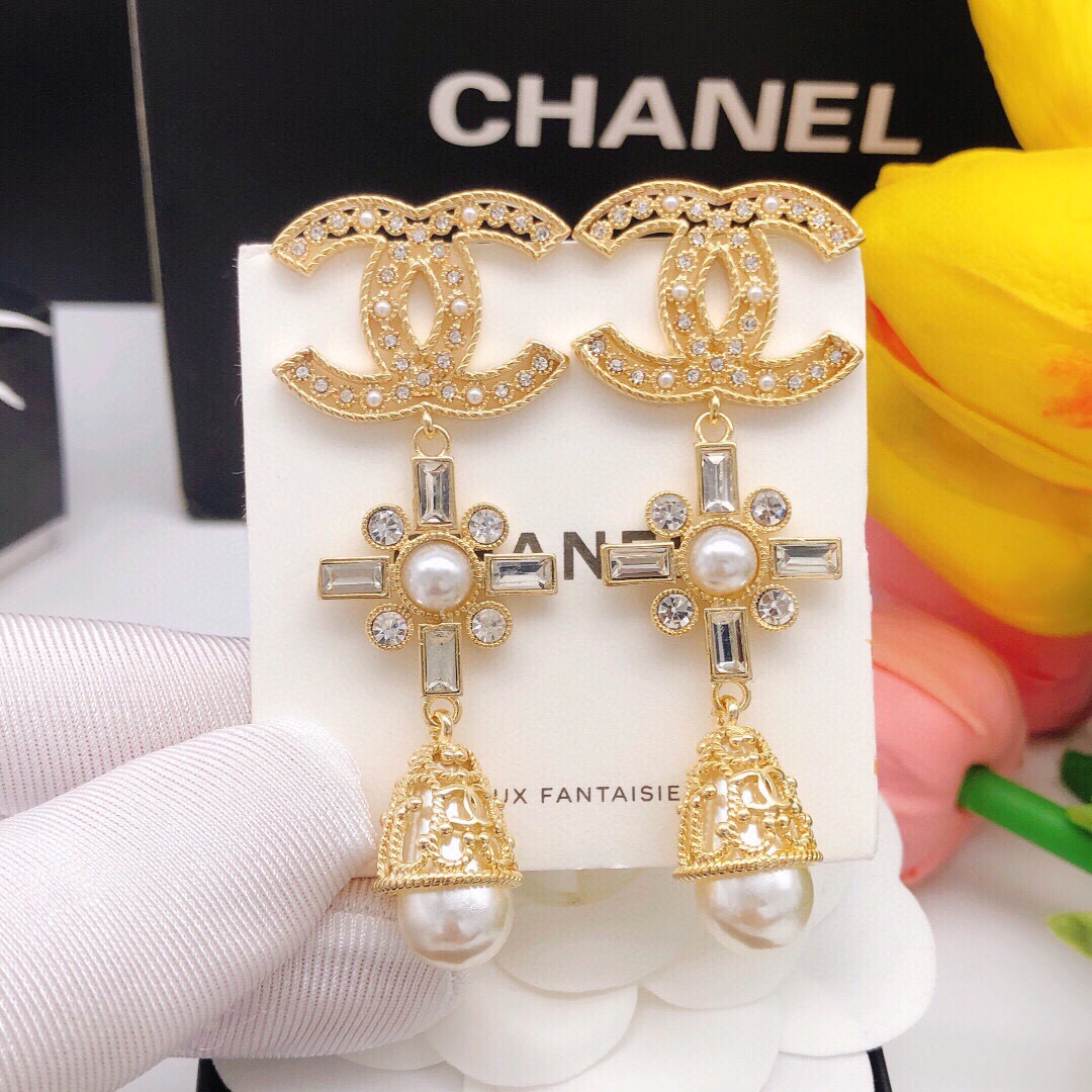 Chanel diamond and pearl tassel earrings