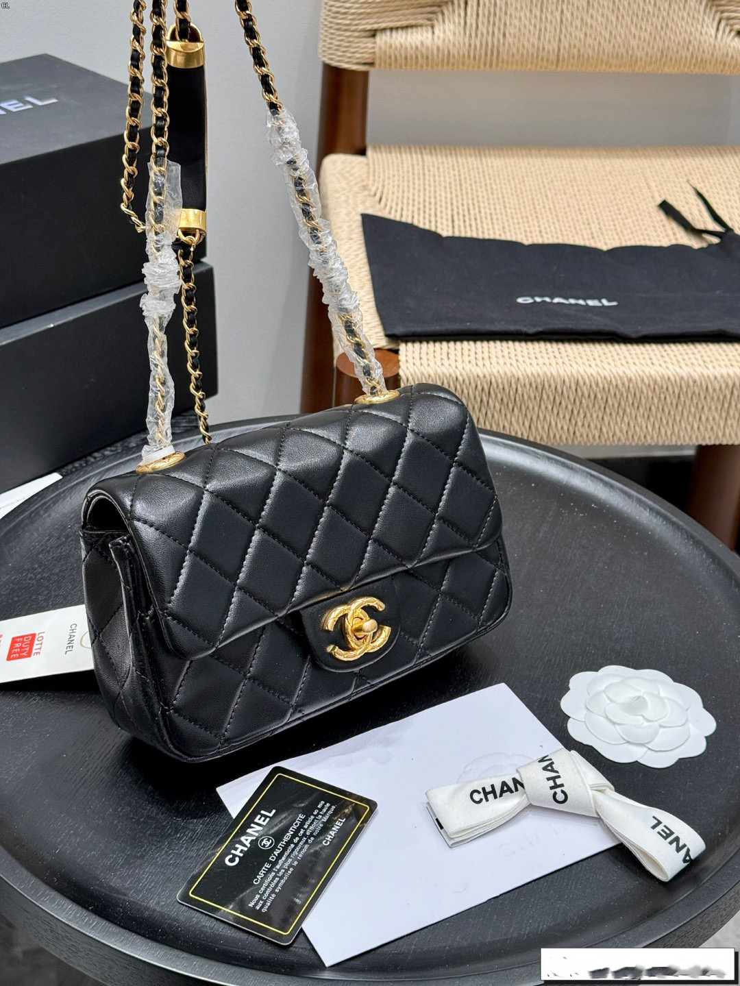 Chanel new chain bag