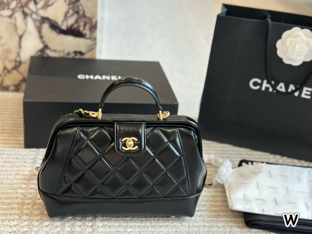 Chanel 24a Doctor Bag