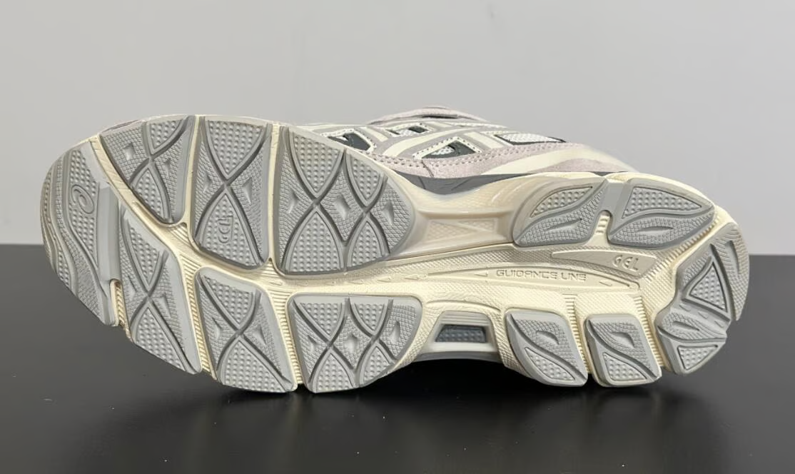 Asics Gel NYC Cream Oyster Grey