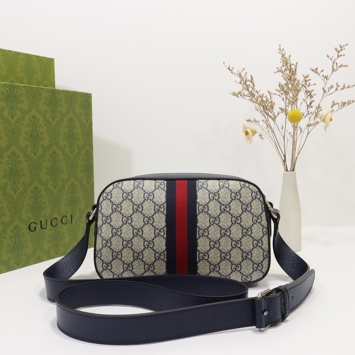 GUCCI ophidia GG crossbody bag