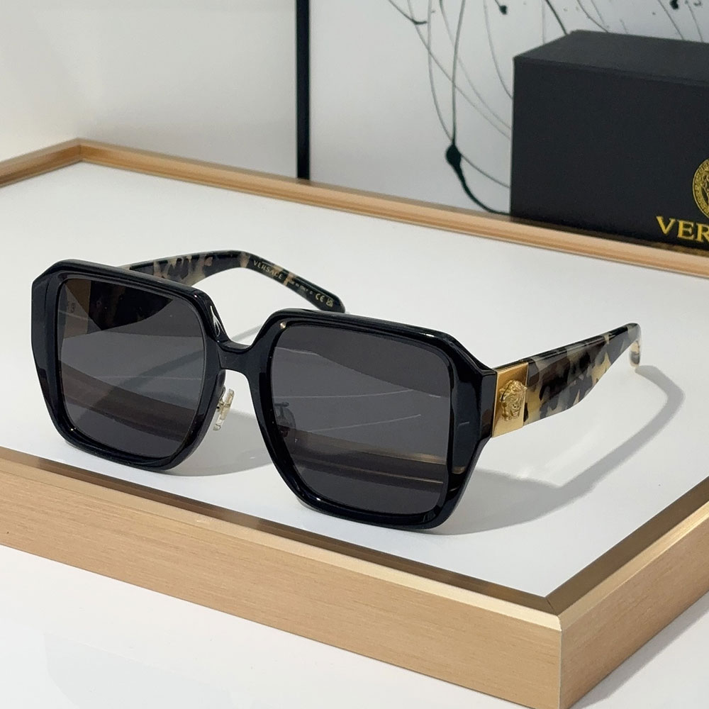 Versace  Simple Square Sunglasses Go With Everything Sunglasses Top Quality