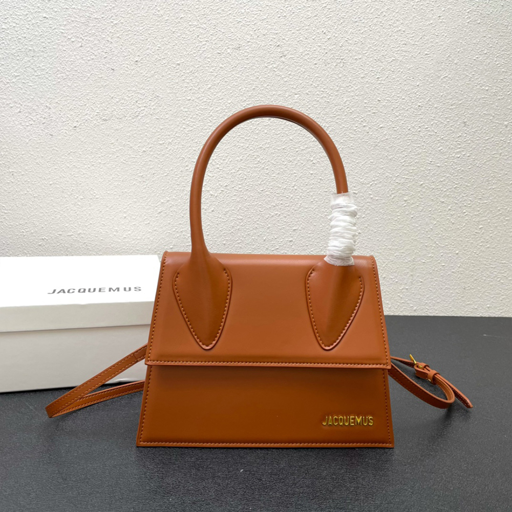 Jacquemus Le Grand Chiquito Large Tote Lipstick Bag