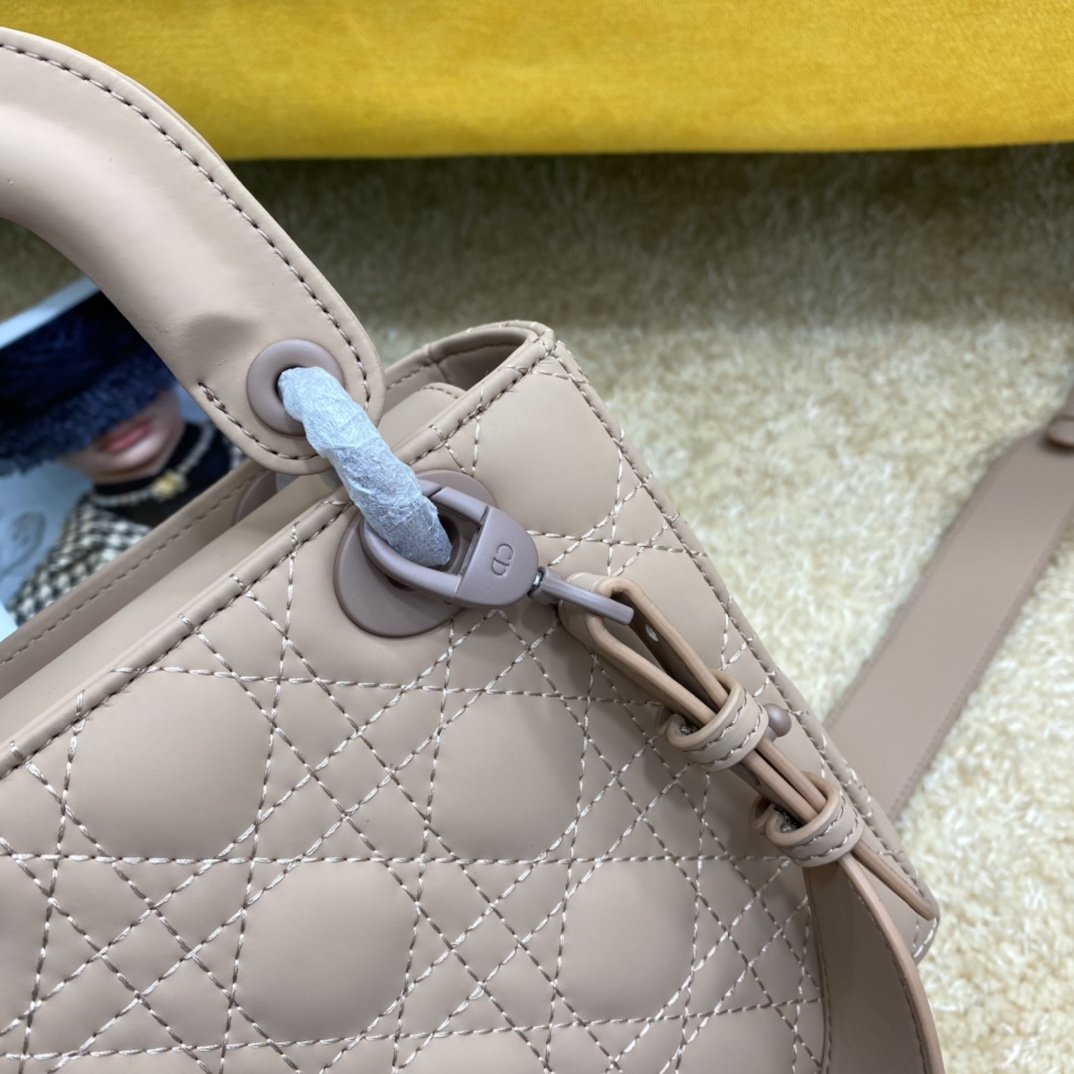 Dior The LADY D-LITE Bag AAA Quality