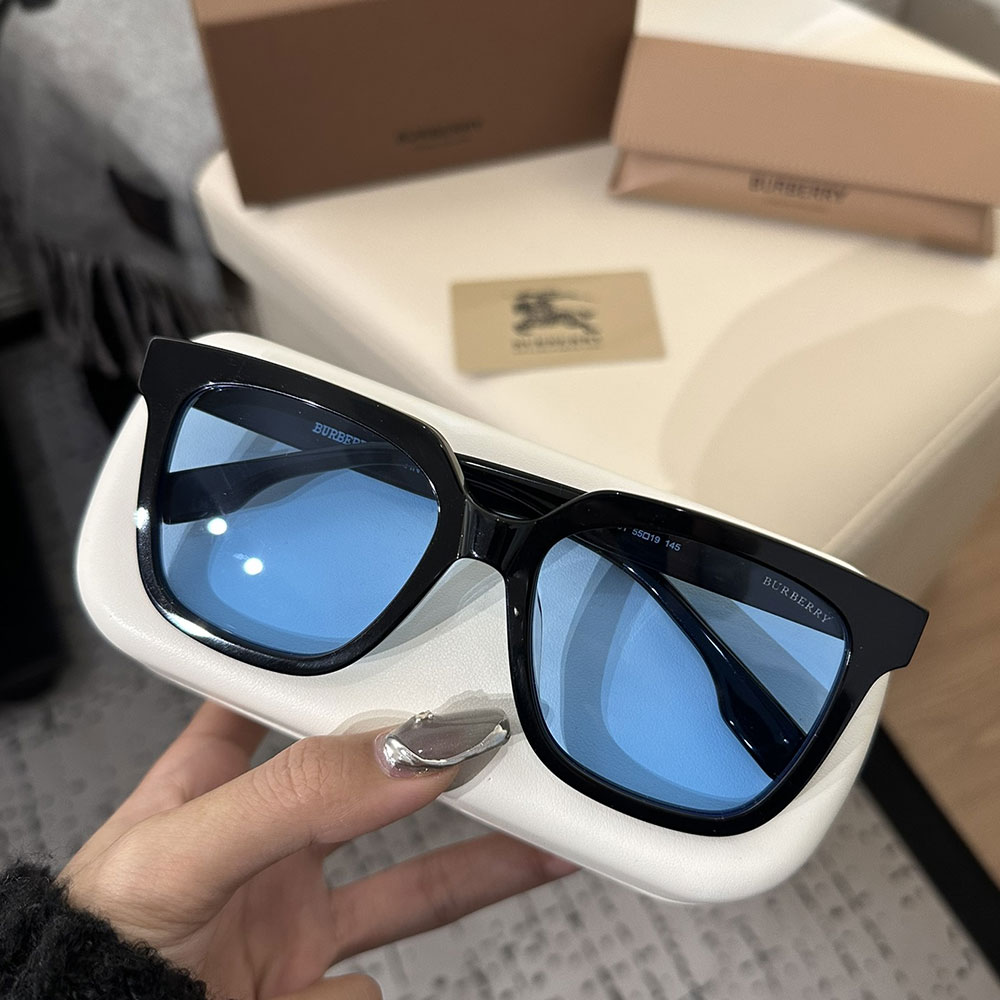 Buberry Stylish temperament Sunglasses Top quality