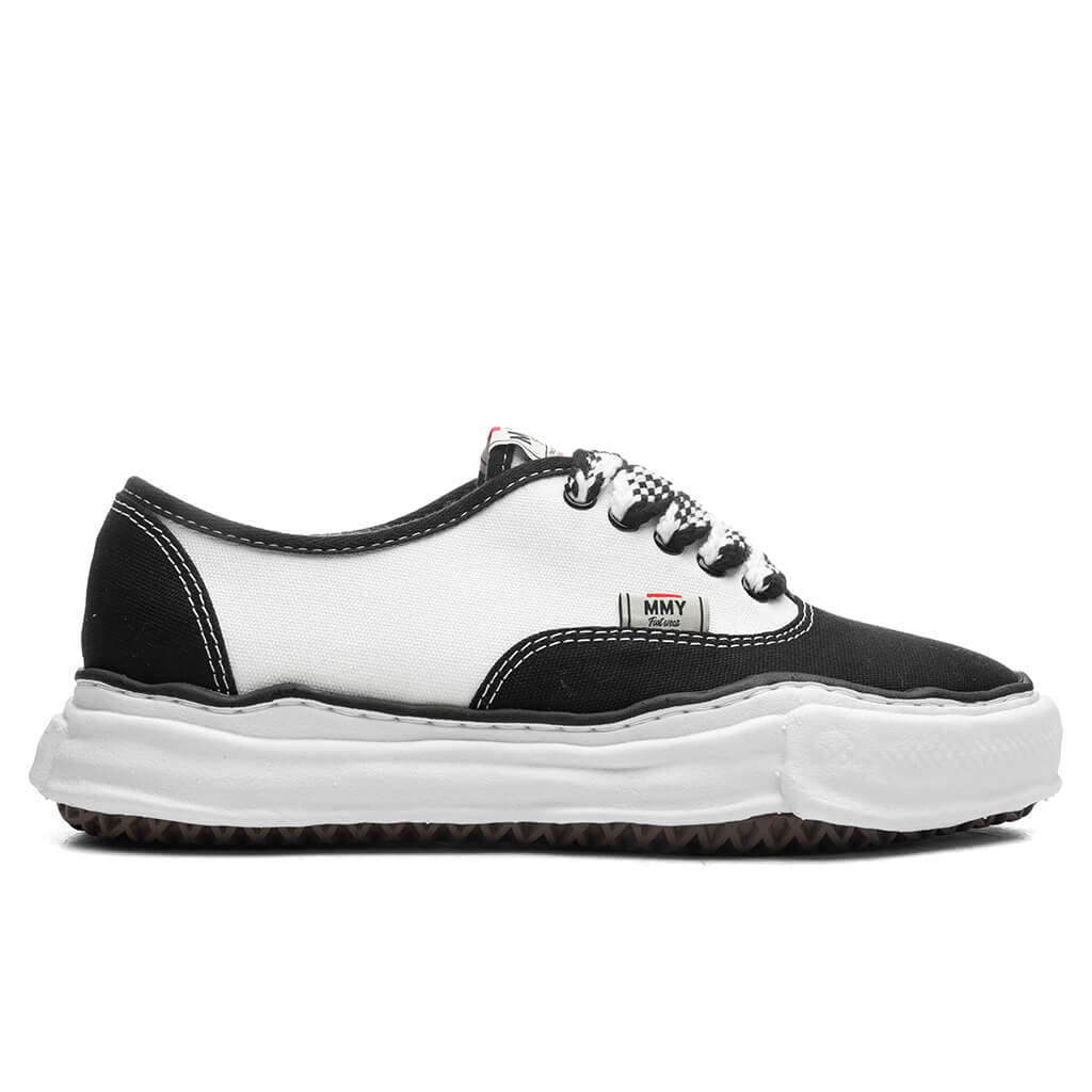 MIHARA YASUHIRO Baker Low Top Sneakers - Black/White