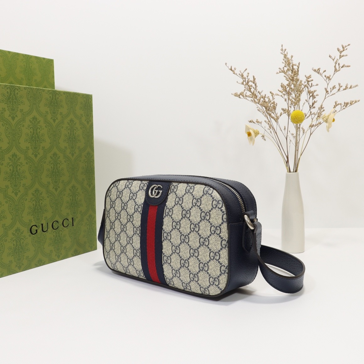 GUCCI ophidia GG crossbody bag