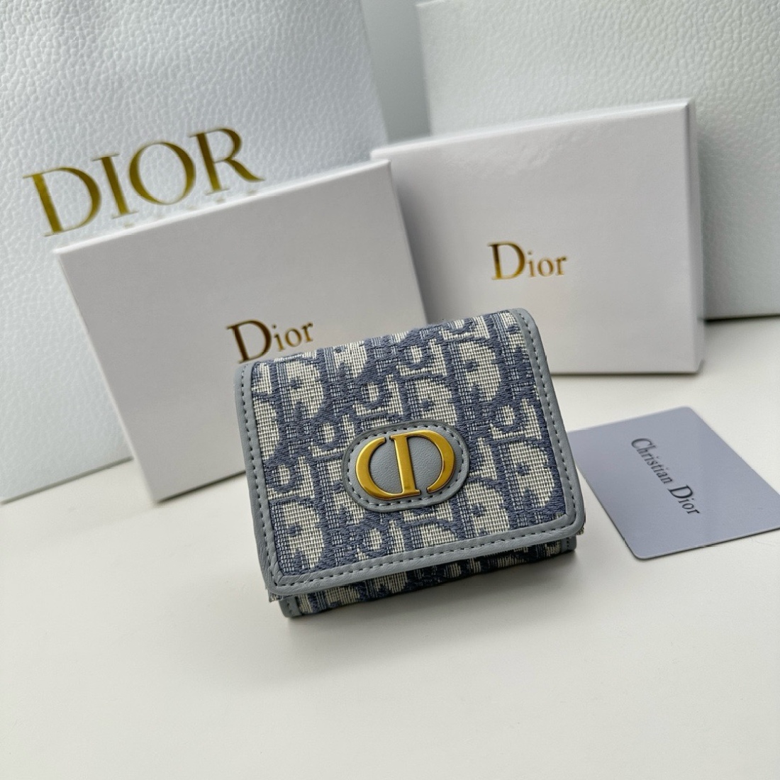 Dior 30 Montaigne Short Wallet