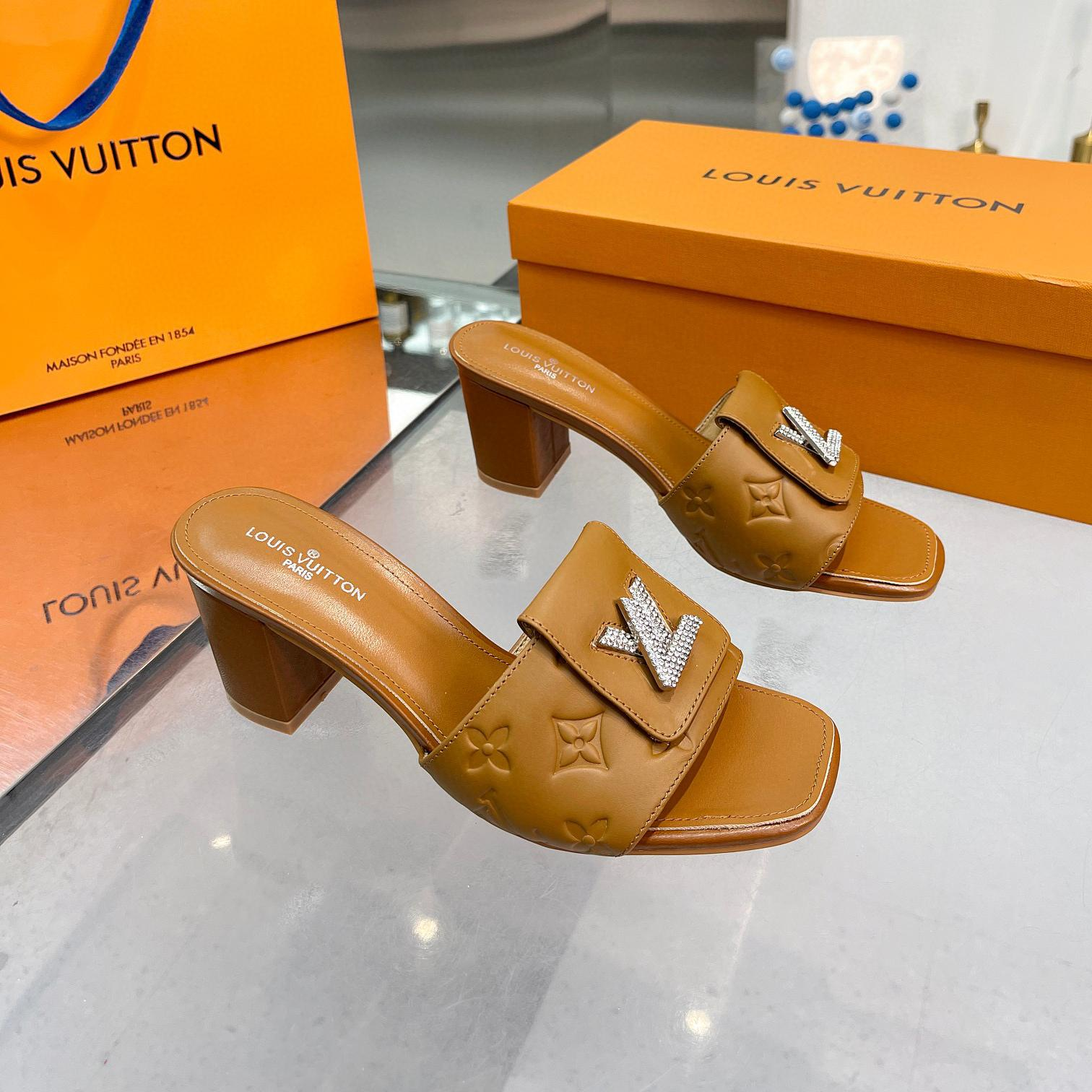 Louis Vuitton LV Flat Cut With Chunky Flip-flops Slide Sandal
