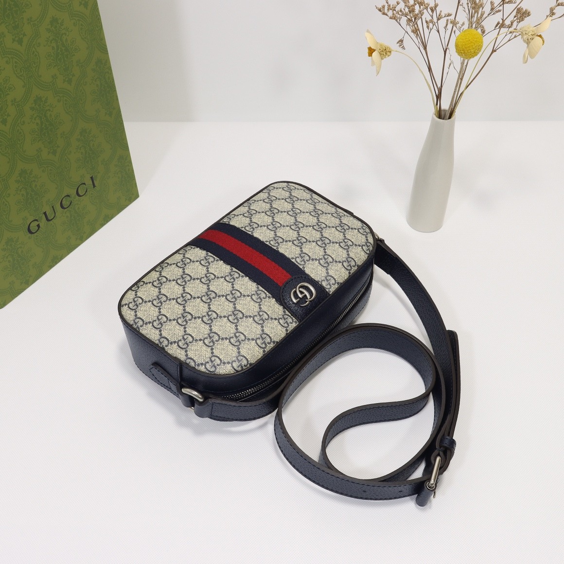 GUCCI ophidia GG crossbody bag