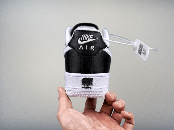 PEACEMINUSONE x Air Force 1 Para-Noise