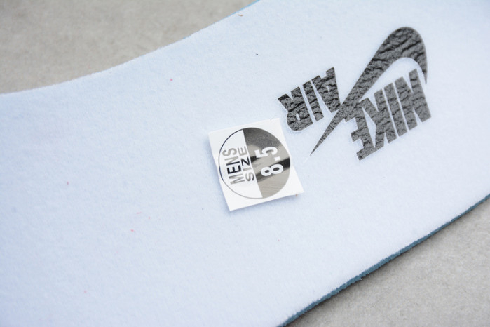 Air Jordan 1 Retro High OG Chicago Red 555088-101