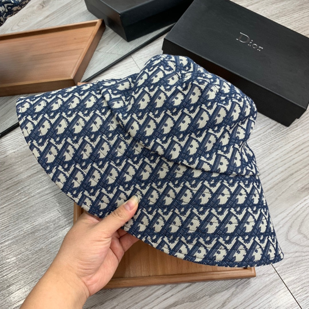 Dior Simple And Generous Fisherman Hat Sunhat