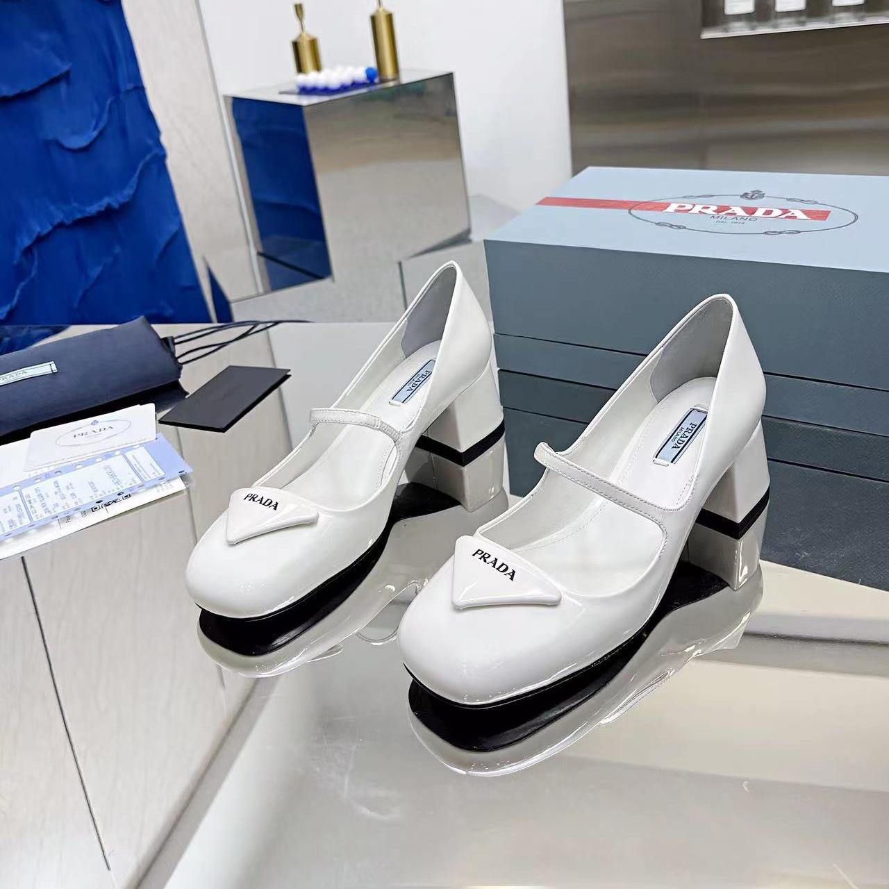 Prada Patent Leather Medium Low 4.5CM Sandals Slide