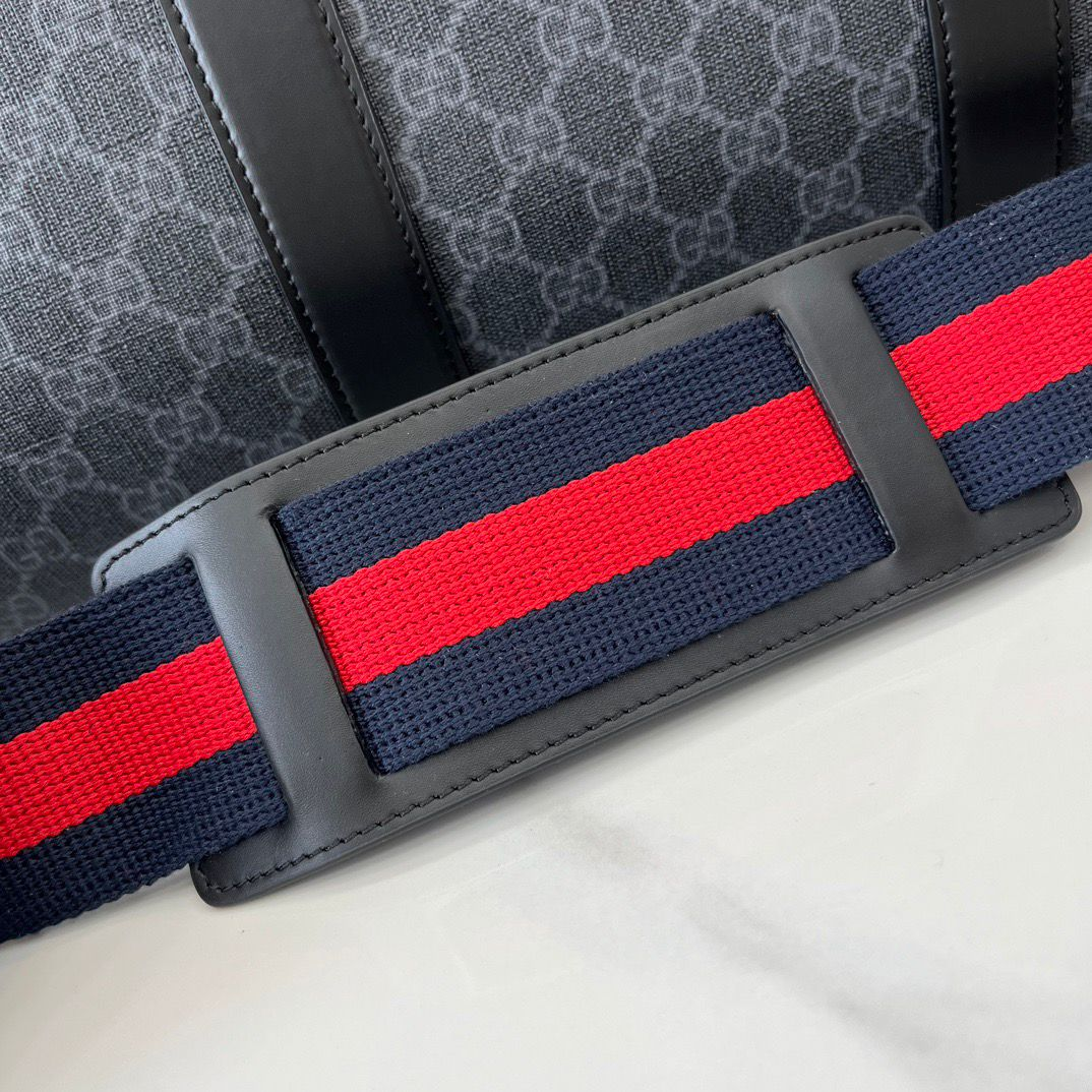 GUCCI classic canvas travel bag