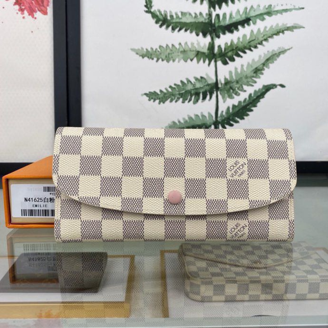 Louis Vuitton LV Emilie Snap On Wallet M61447