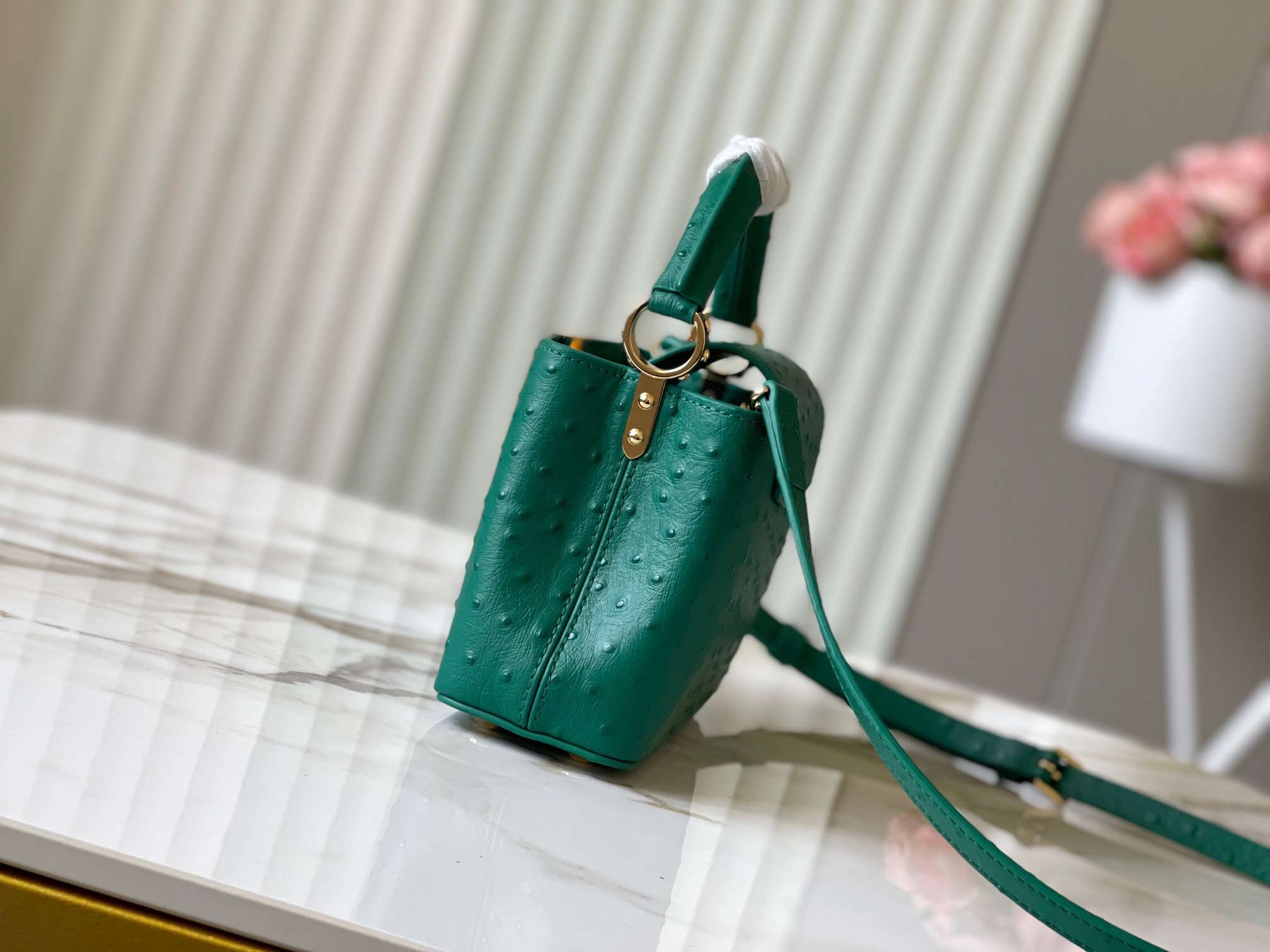 Louis Vuitton grass green ostrich pattern handbag