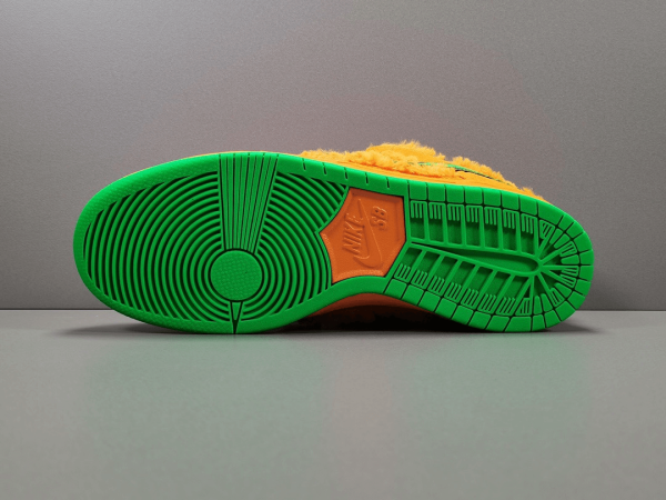 Dunk SB Low “Orange Bear”× Grateful Dead