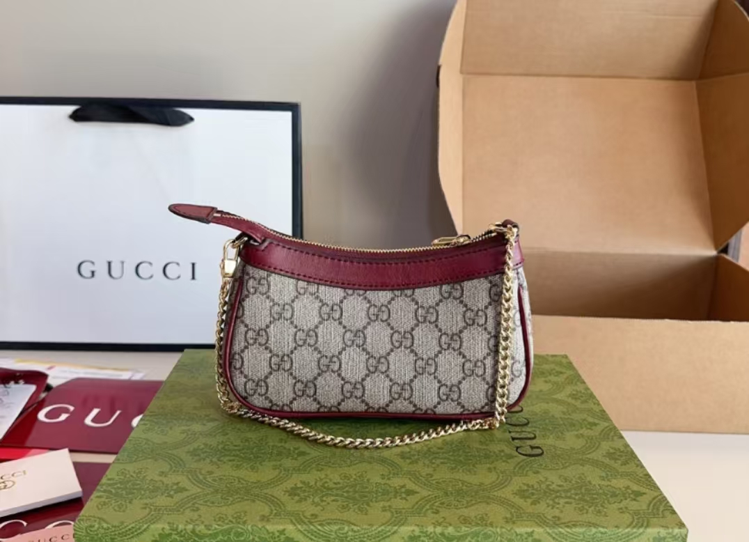 GUCCI Saddle bag mini armpit bag