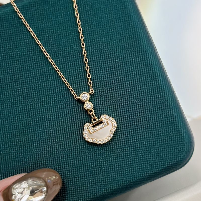 Qeelin Yu Yi Diamond Necklace Jewelry