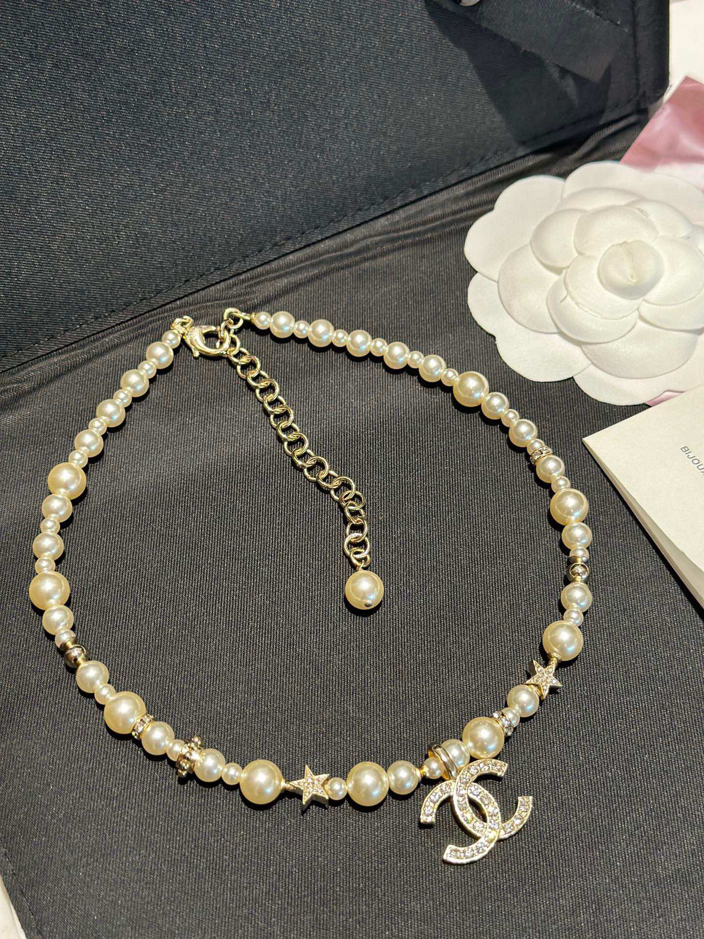 Chanel new five-pointed star pearl necklace