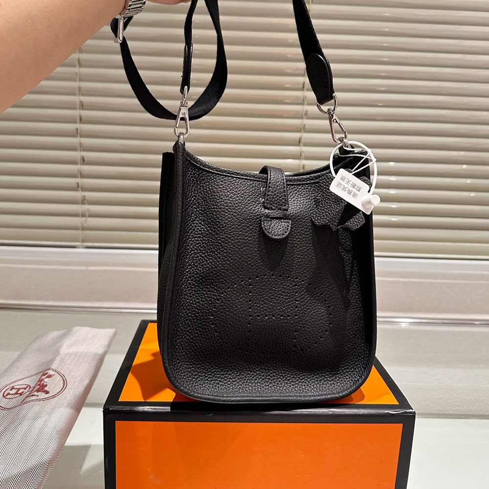 Hermes Evelyne Bag 18cm