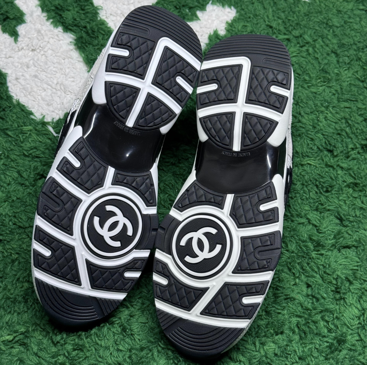Chanel black and white panda running shoes