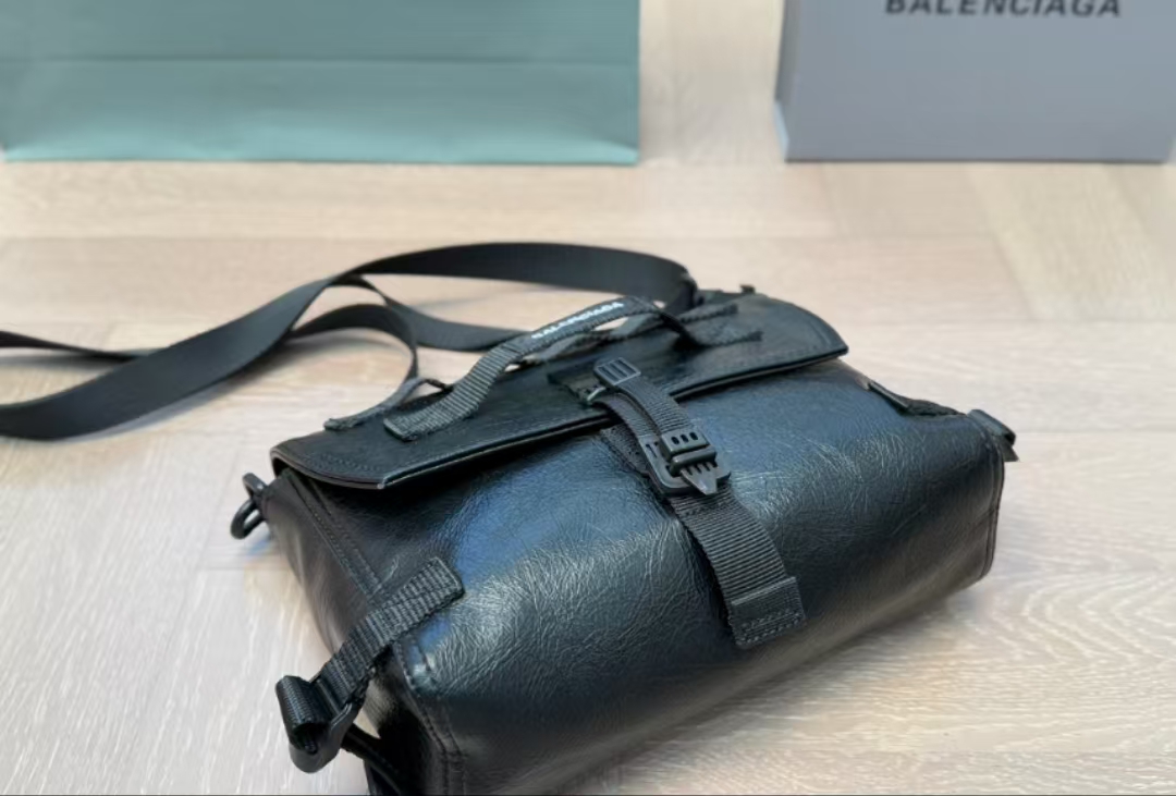 Balenciaga Folding Box Black Elegant Trendy Handbag