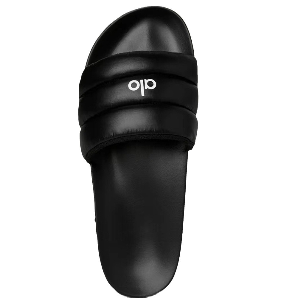 Alo Yoga slippers with thick one-piece, a sense of stepping on poop. They are suitable for four seasons at home, couples' soft sole, men's women's outdoor wear
