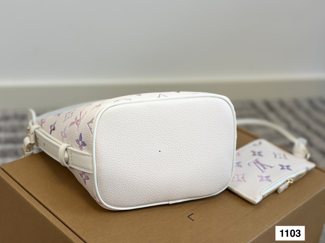 Louis Vuitton new bucket bag M25673