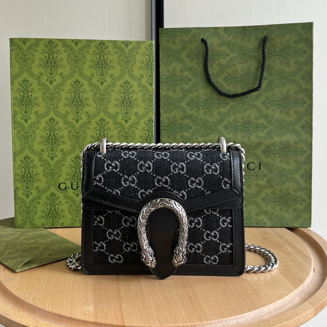 GUCCI Mini Dionysus Shoulder Bag