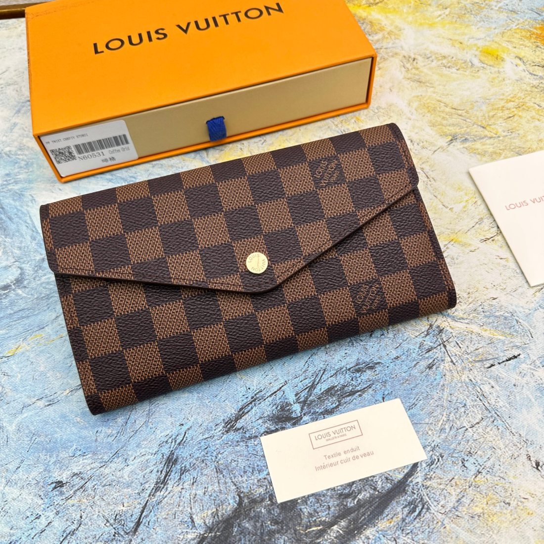 Louis Vuitton LV Sarah Wallet M62236