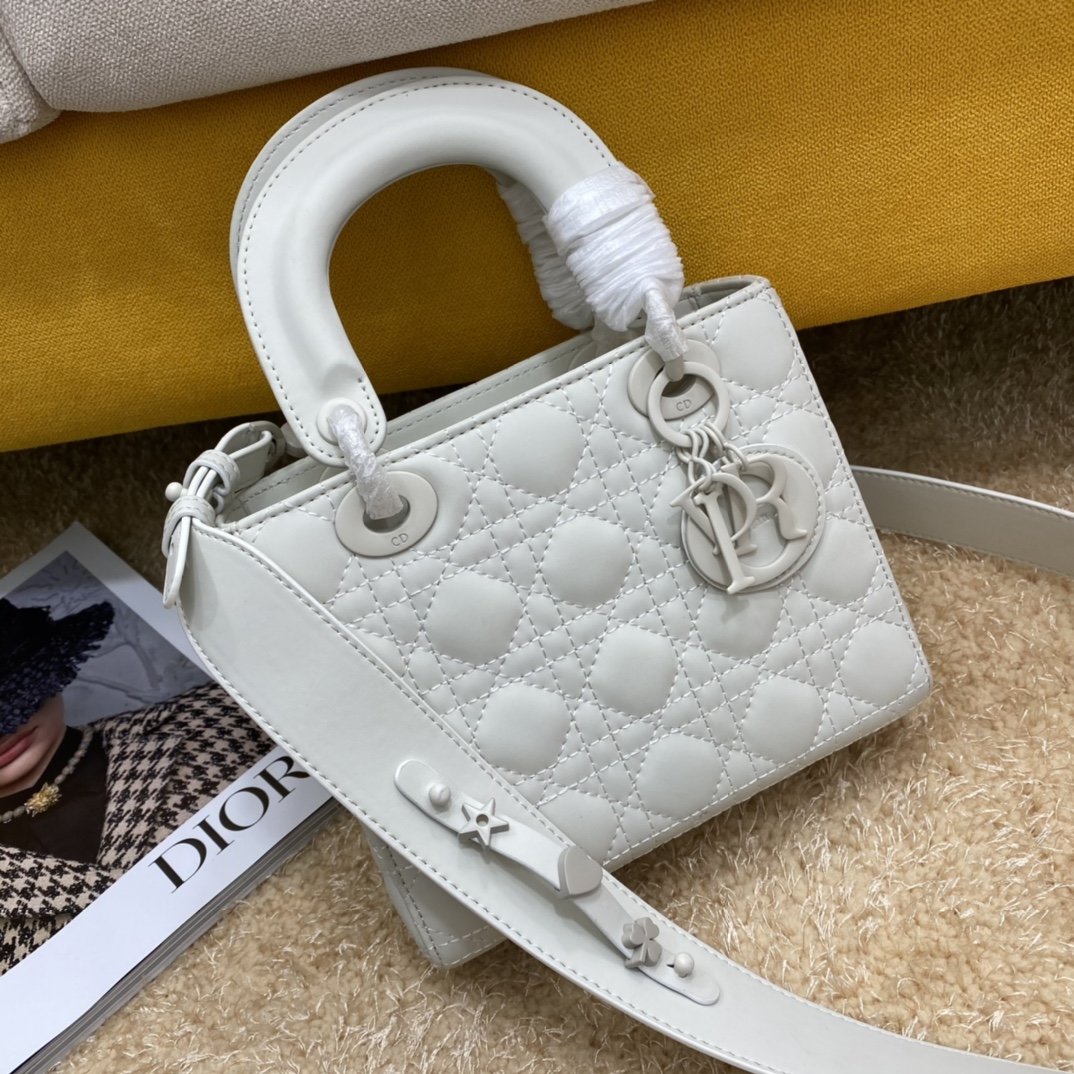 Dior The LADY D-LITE Bag AAA Quality
