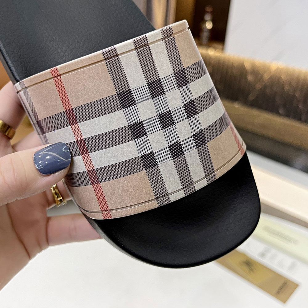 Burberry Check Printing Leisure And Comfort Shoes Sandal