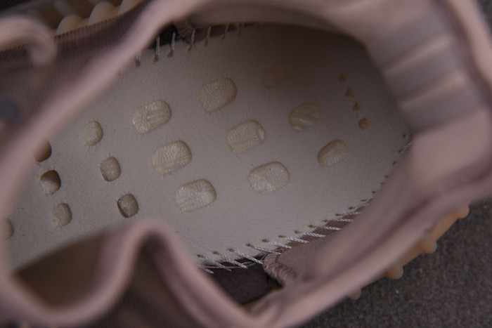 Yeezy Boost 350 V2 Mono Ice GW2871