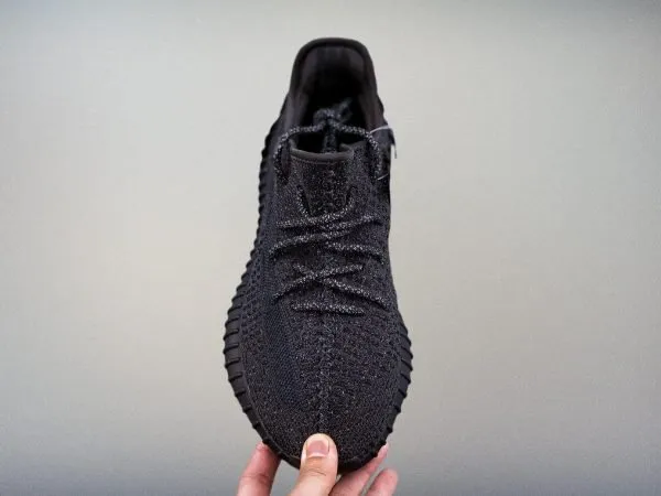 Yeezy350 Boost V2 Black