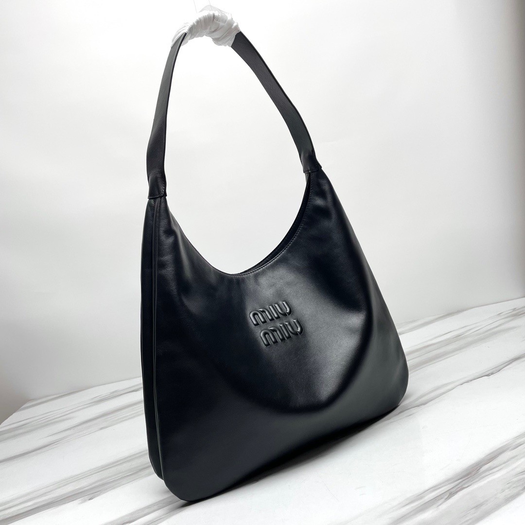 Miumiu Leather Hobo Underarm Bag