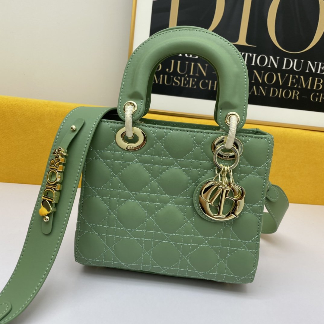 Dior The LADY D-LITE Bag AAA Quality
