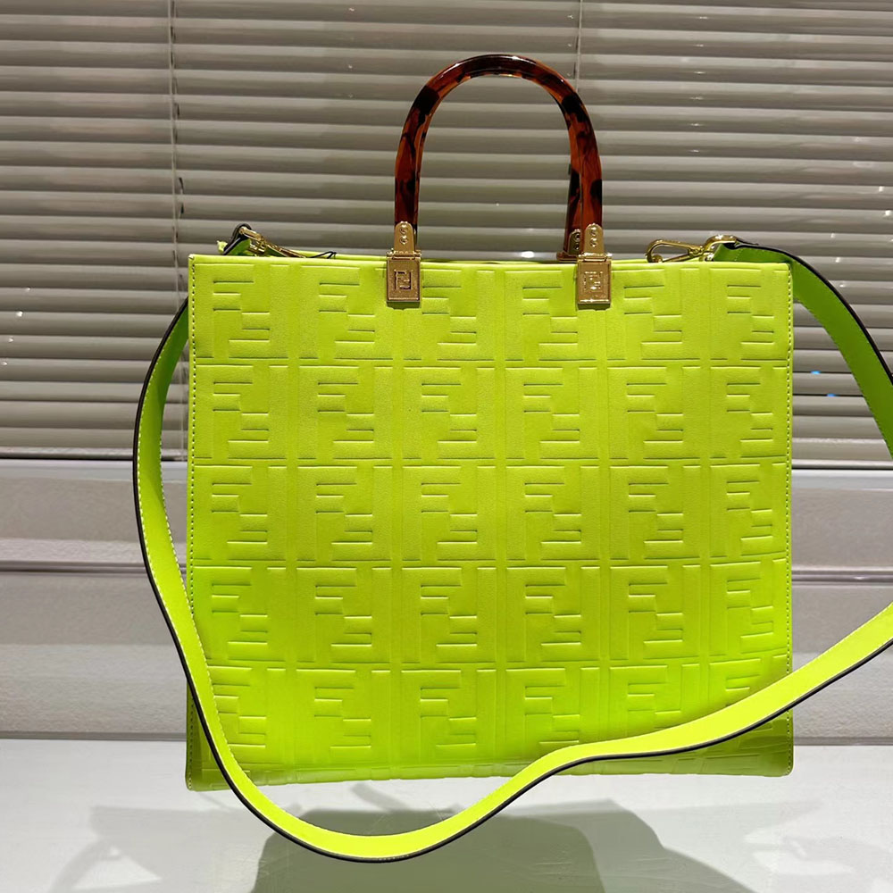 FENDI Sunshine Texture Bag Medium