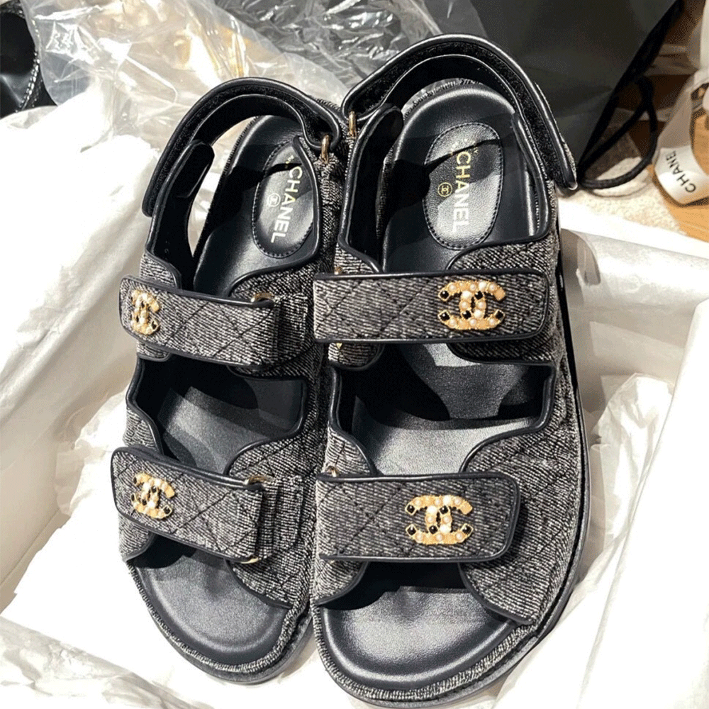 Chanel Flat Velcro sandals Slide