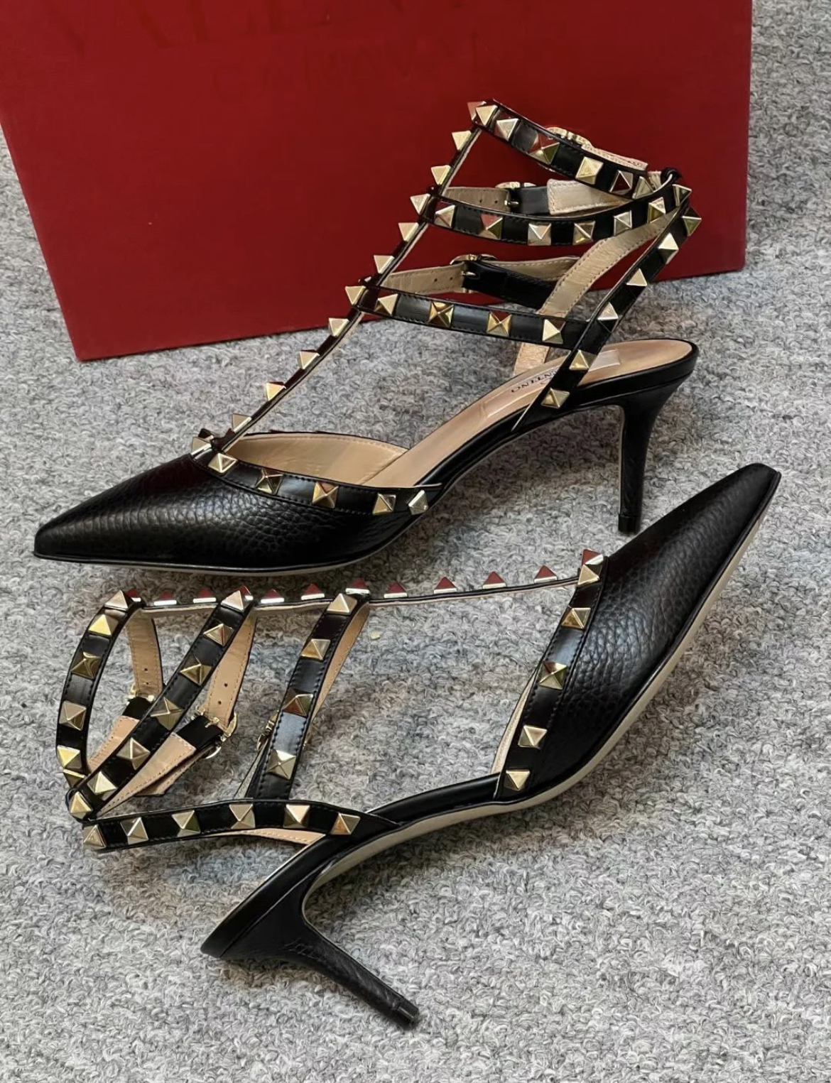 Valentino new style rivet high heels