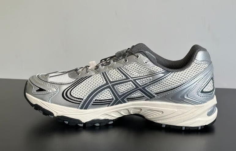 Asics Gel Kahana TR V4 Silver White
