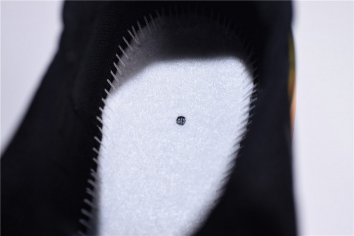 NIKE mens AIR MAX 270 Tonal Orange black AH8050-008