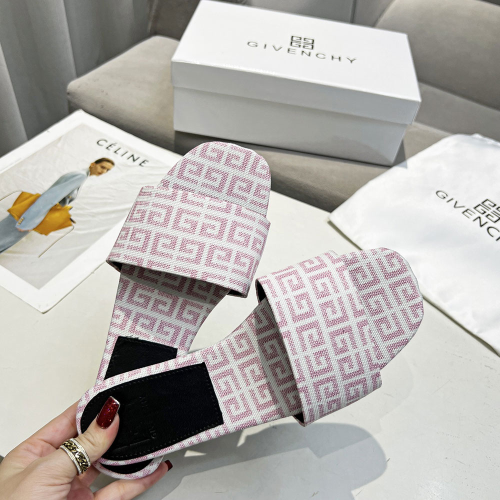 Givenchy Comfortable Flat Flip-flops Slide Sandal