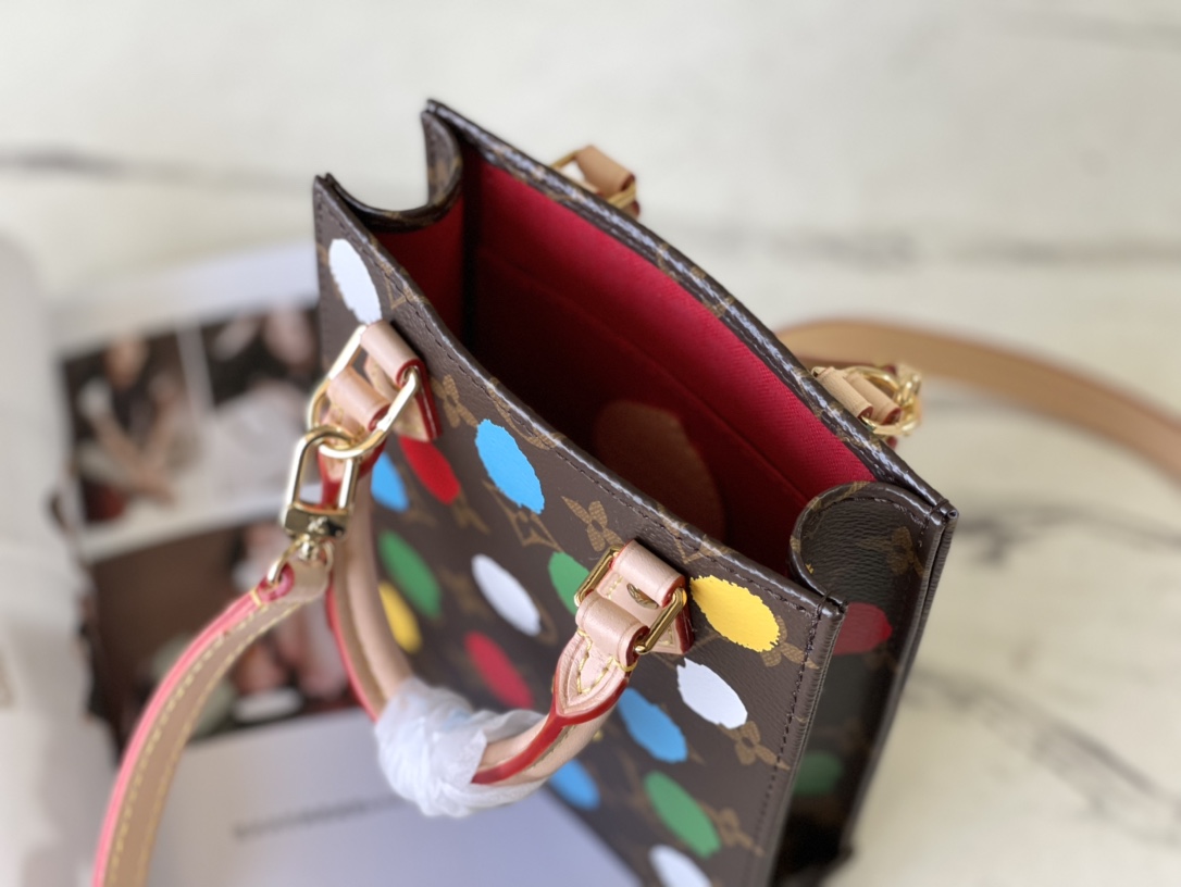 Louis Vuitton YK Petit Sac Plat M81867