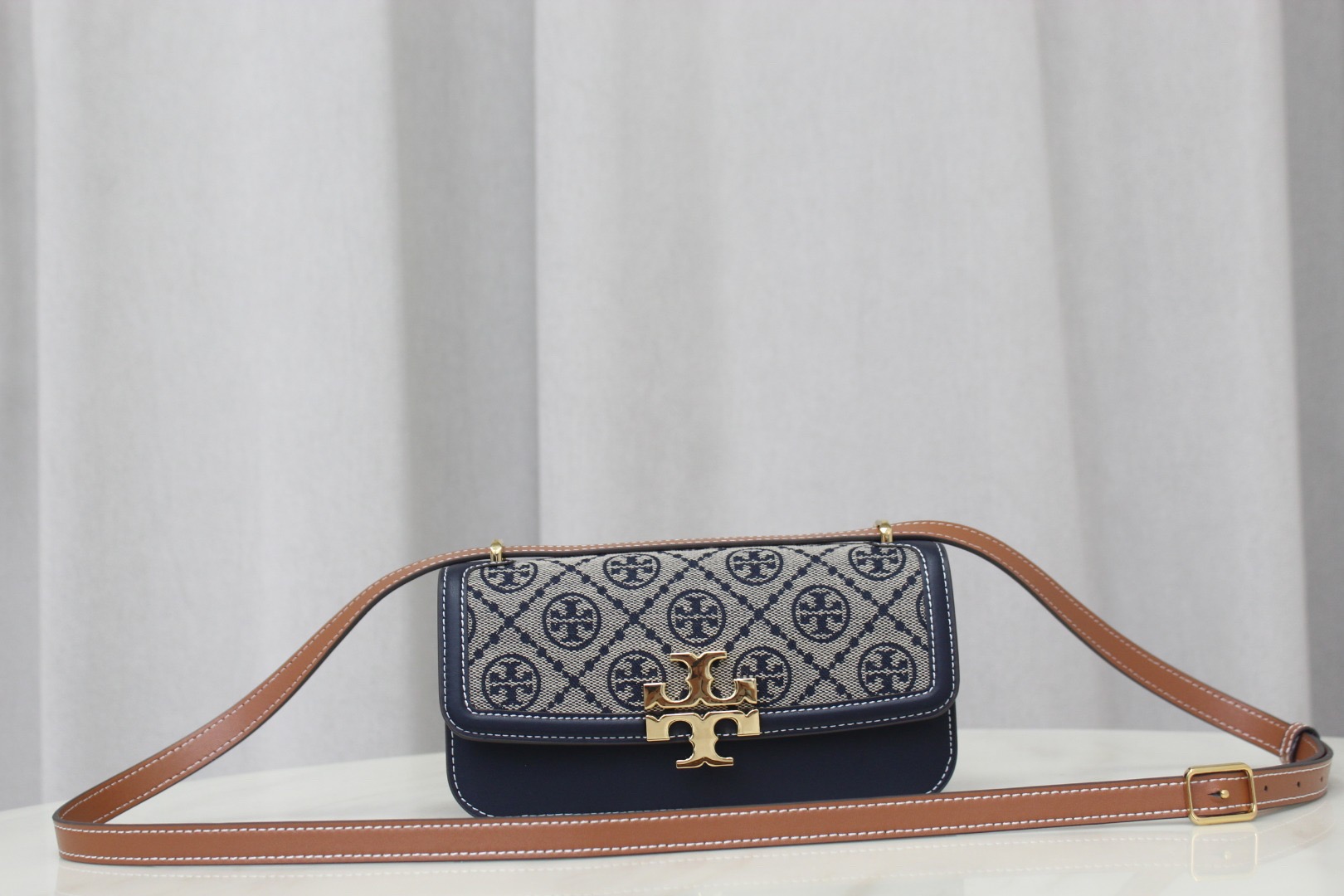 Tory Burch eleanor shoulder bag Series