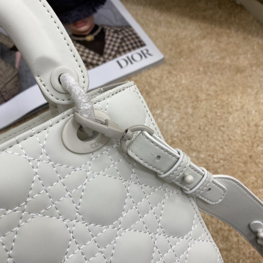 Dior The LADY D-LITE Bag AAA Quality