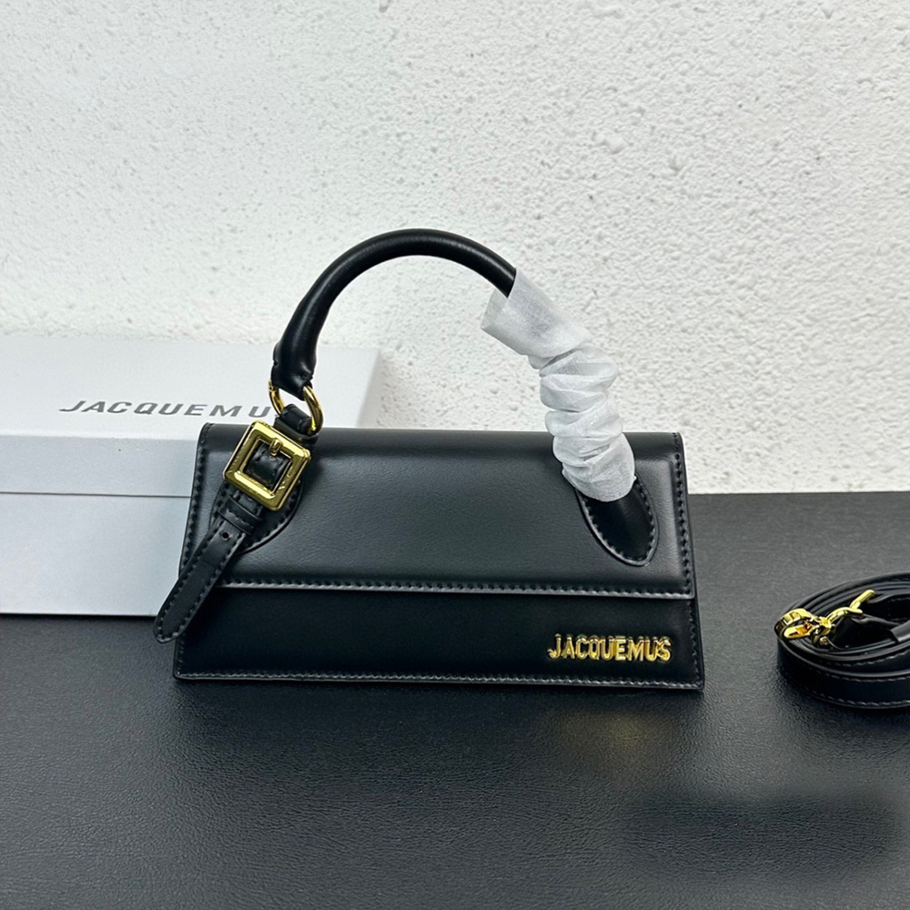 JACQUEMUS Le Chiquito Long Boucle leather shoulder bag