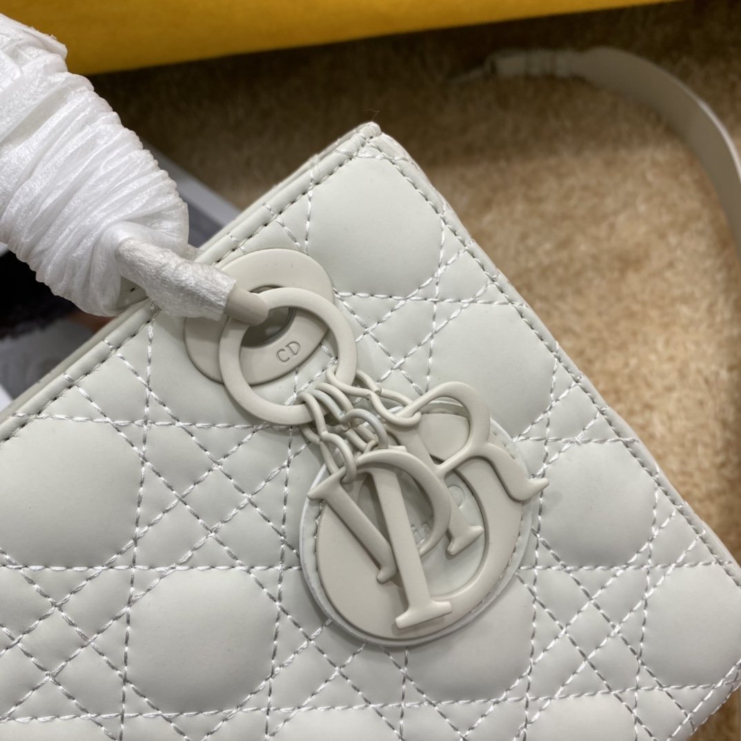 Dior The LADY D-LITE Bag AAA Quality